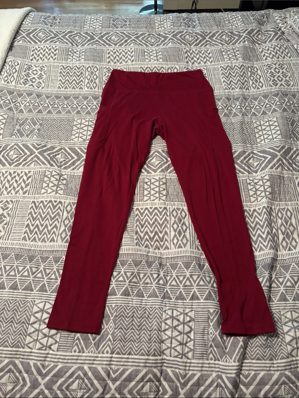 Women’s Maroon Active Leggings